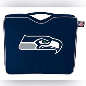 Seattle Seahawks Stadium Cushion Seat With Handle NWT Navy Blue 2012